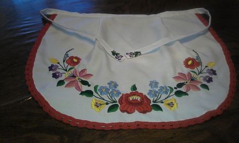 kalocsai_koteny.jpg kalocsai_koteny.jpg