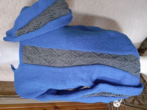 pulcsi_csipkevel.jpg pulcsi_csipkevel.jpg